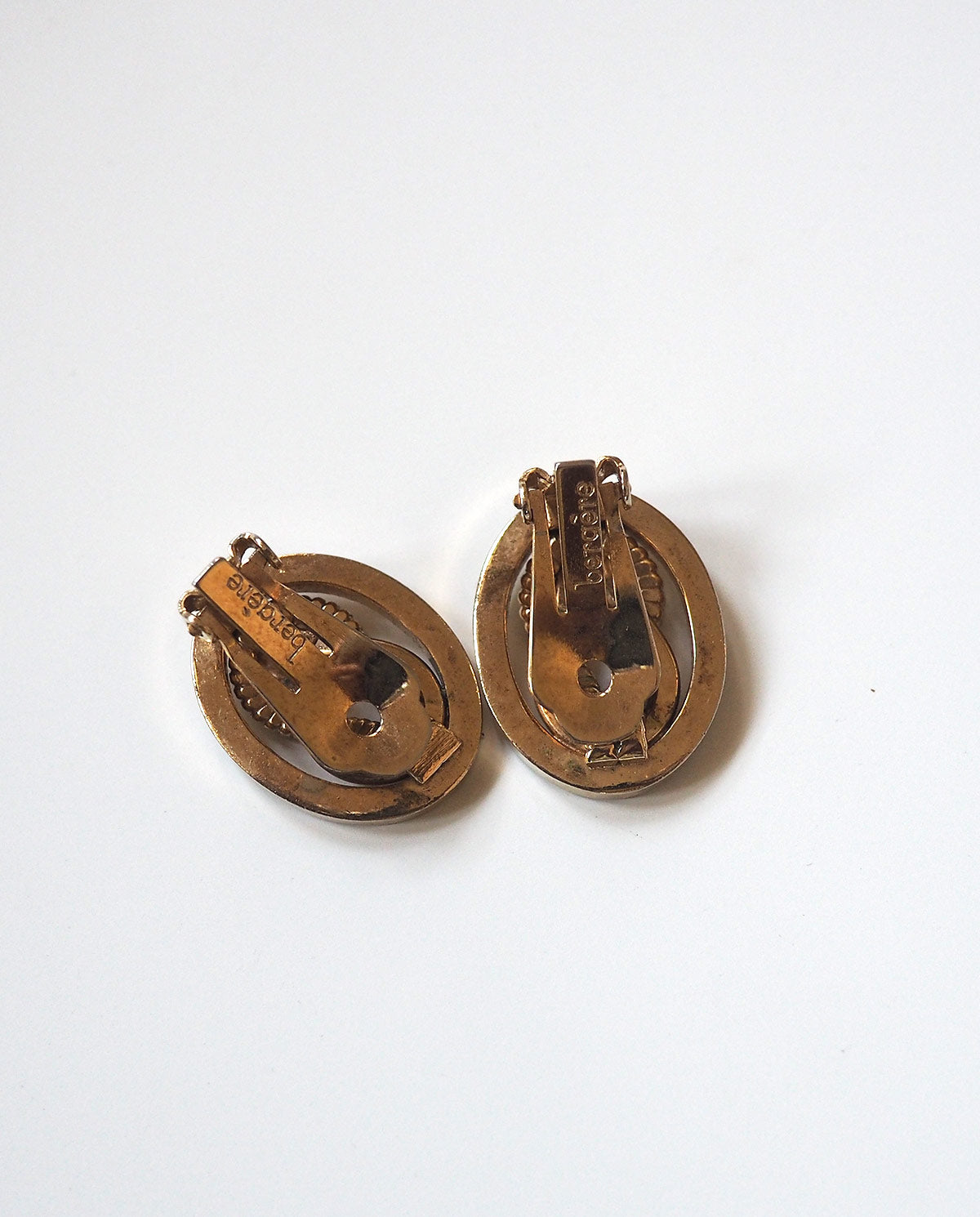 Oval Knot Clip Ons
