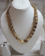 Load image into Gallery viewer, Boxy Gold Tone Chain/Belt
