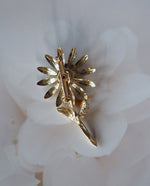 Load image into Gallery viewer, Daisy Brooch
