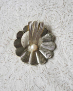 Load image into Gallery viewer, Warm Silver Tone with Mono Pearl Brooch
