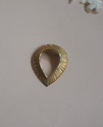 Load image into Gallery viewer, Gold Tone Droplet brooch
