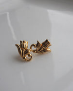 Load image into Gallery viewer, Tulip Earrings
