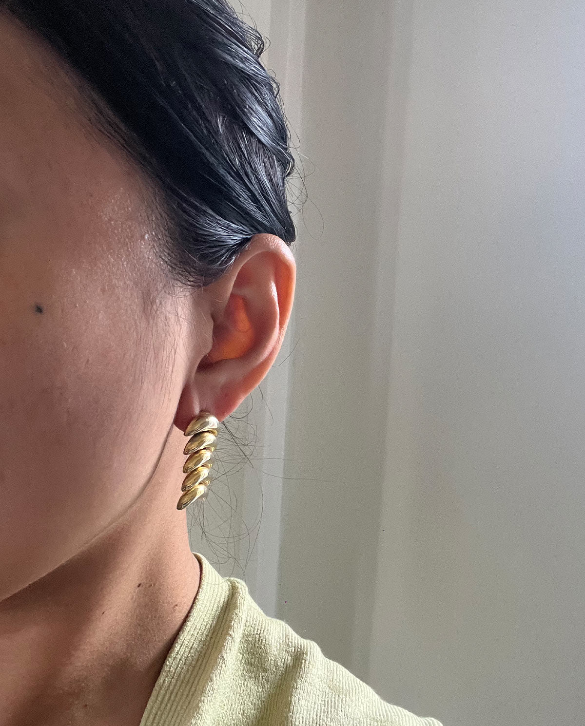 Gold Tone Pierced Earring