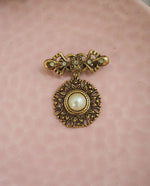 Load image into Gallery viewer, Vintage Faux Pearl Drop Brooch
