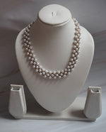 Load image into Gallery viewer, Faux Pearl Choker Necklace
