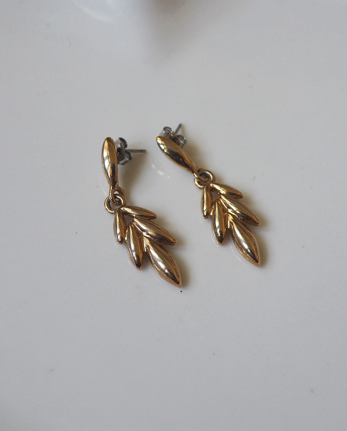 Gold Tone Pierced Earring