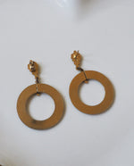 Load image into Gallery viewer, Vintage Gold Tone Statement Earrings
