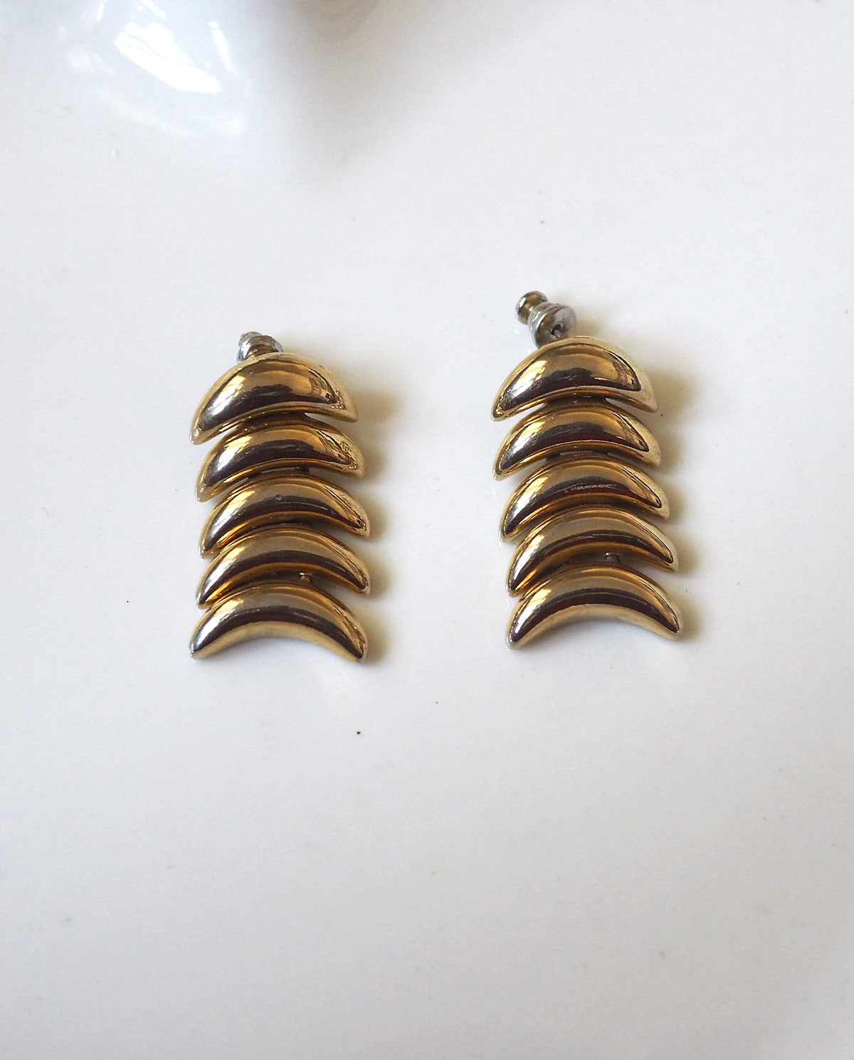 Gold Tone Pierced Earring