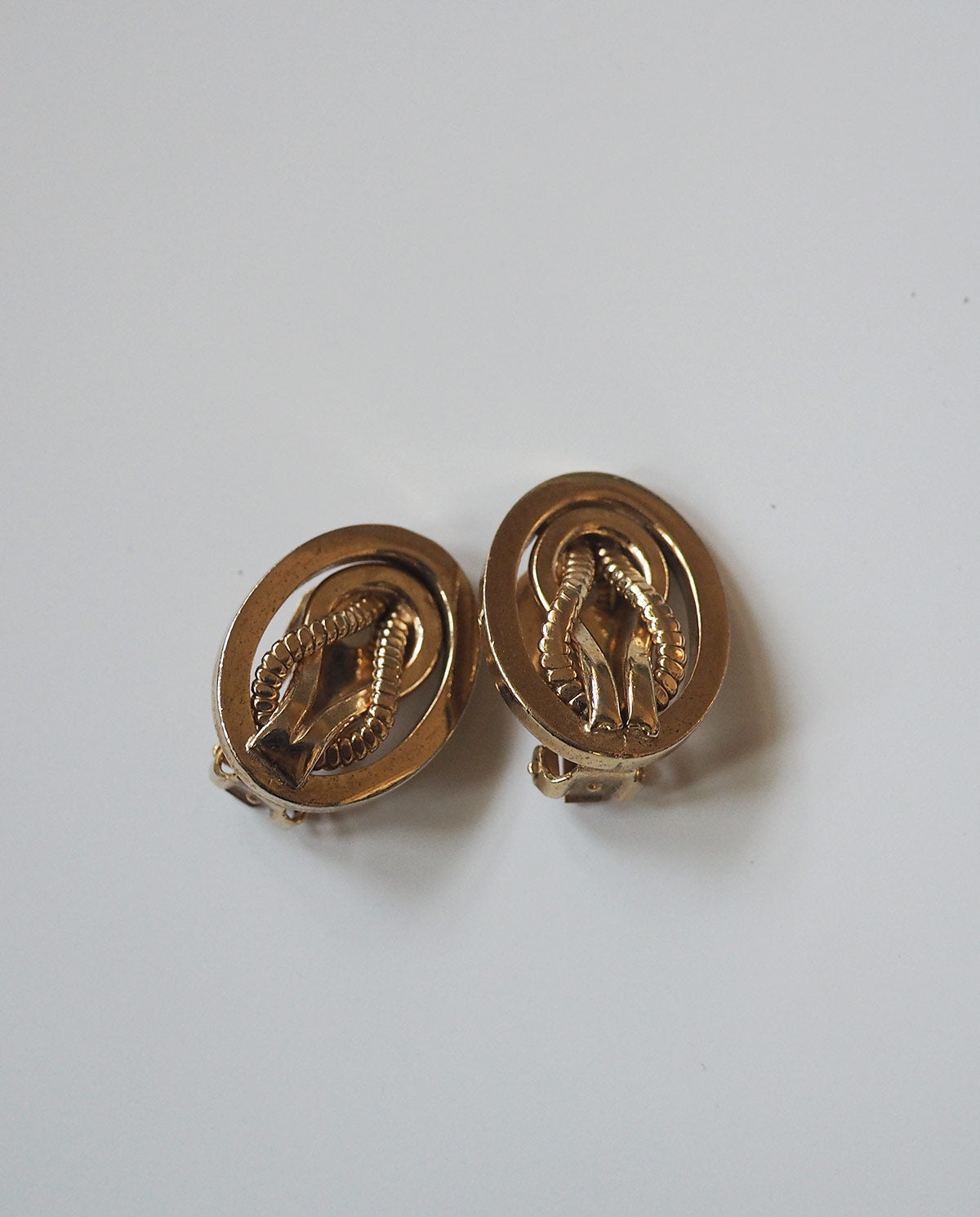 Oval Knot Clip Ons
