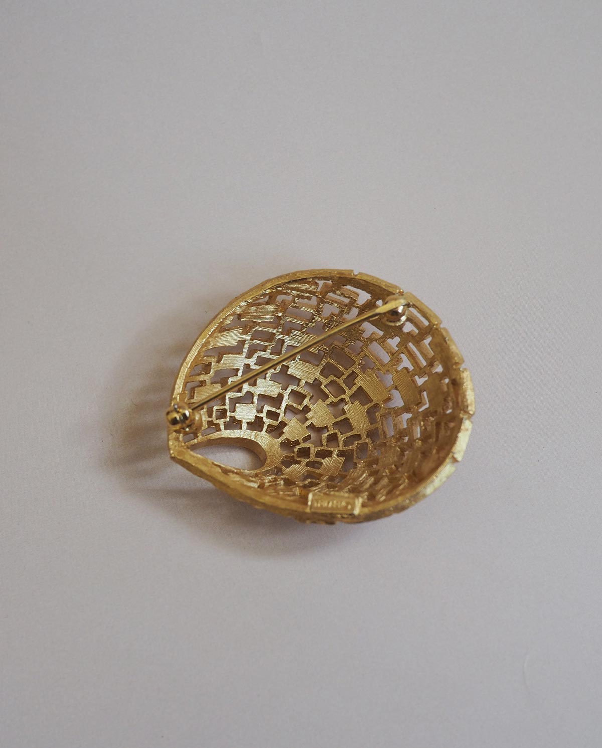 Trifari Signed Gold Tone Brooch