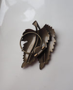 Load image into Gallery viewer, Jeri-Lou Signed Leaf Scarf Clip
