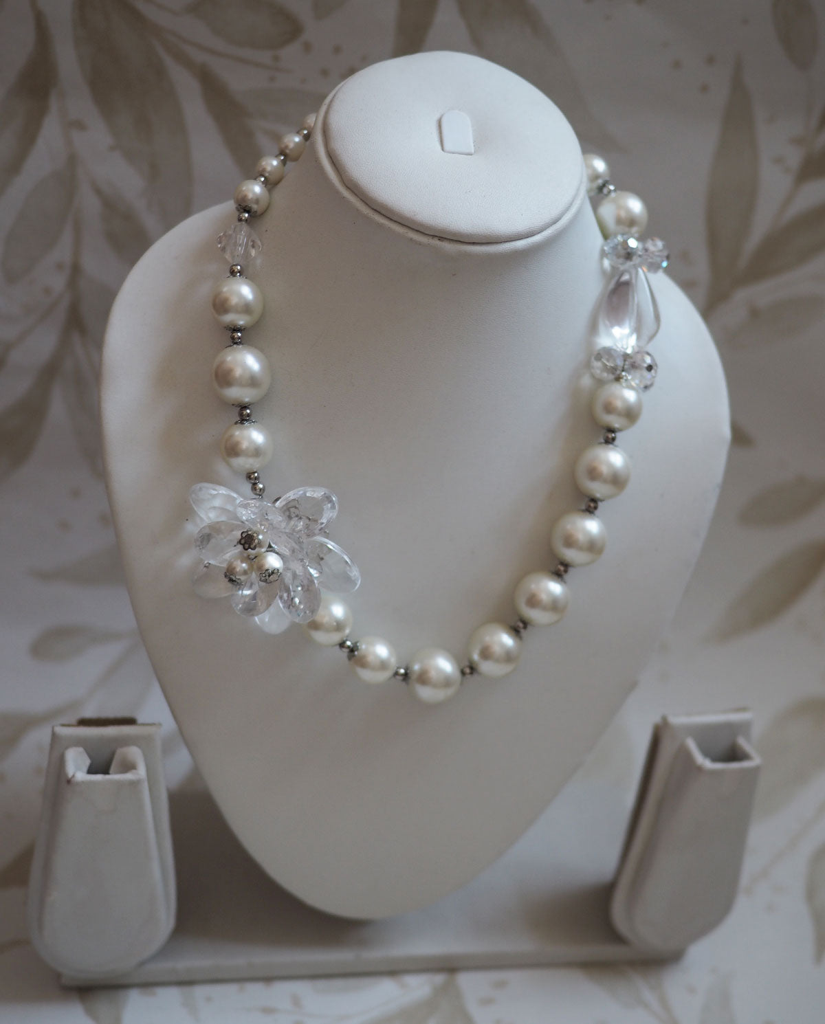 Vintage 60s Pearl Necklace