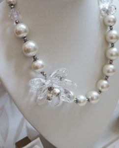 Vintage 60s Pearl Necklace