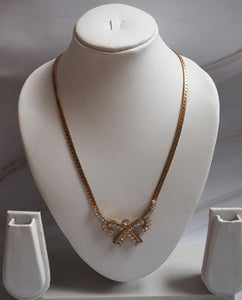 Gold Tone Rhinestone Pendant Necklace