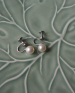 Load image into Gallery viewer, Richelieu Signed Silver Tone Faux Pearl Screwbacks
