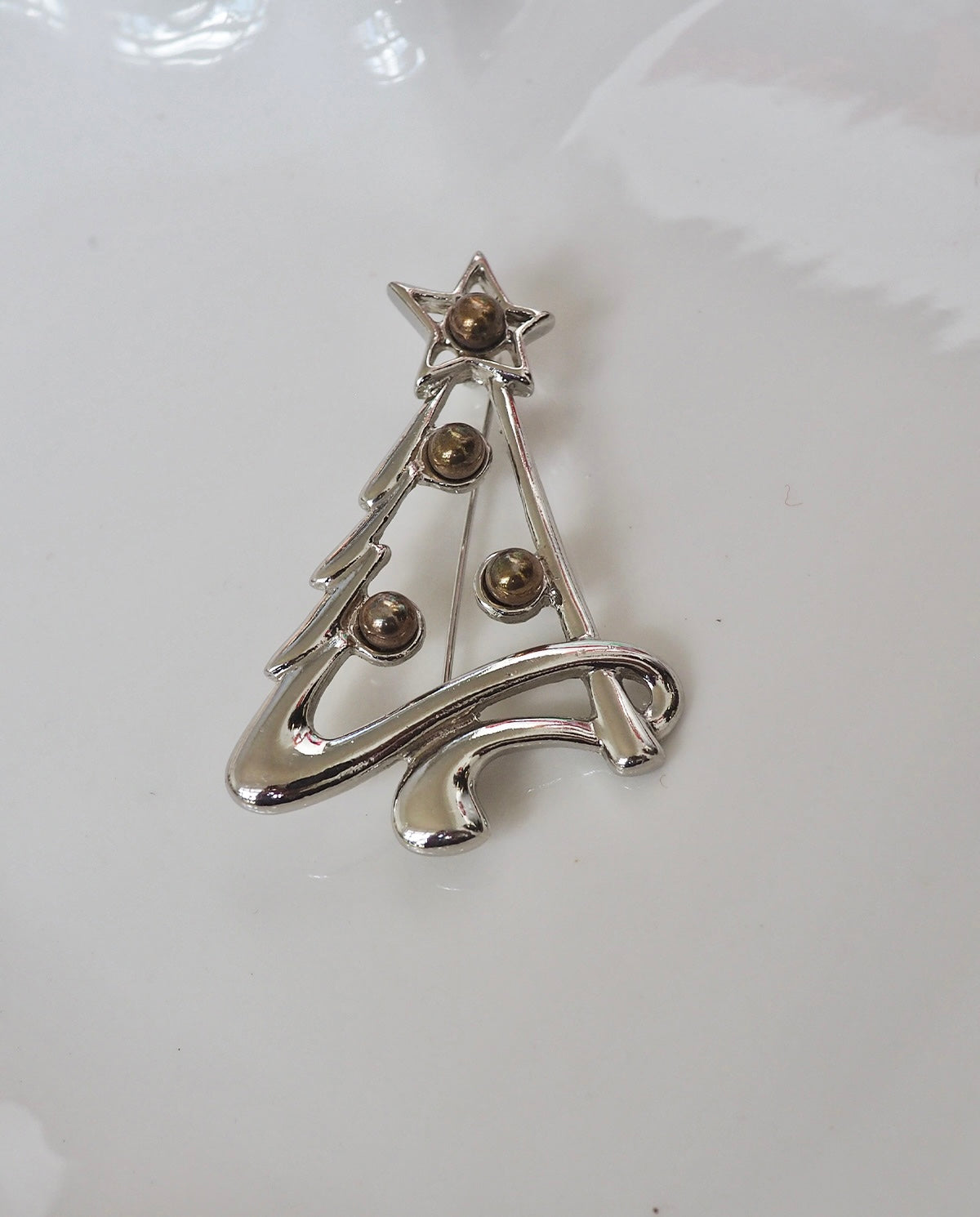 Silver Tone Christmas Tree Brooch