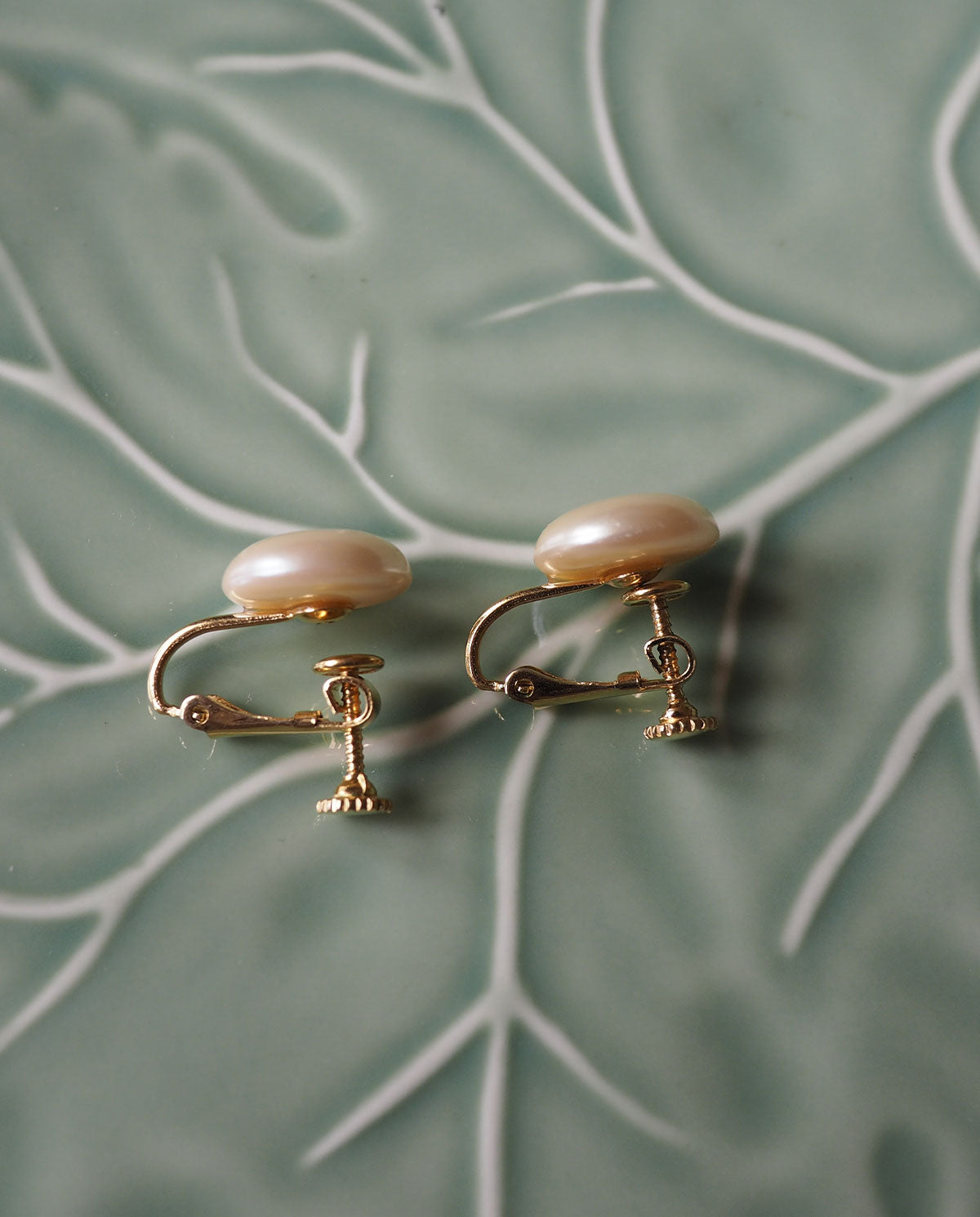 Gold Tone Faux Pearl Clip Screwbacks