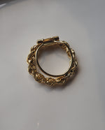 Load image into Gallery viewer, Gold Tone Rope Scarf Clip
