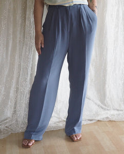 Vintage-Blue-Silk-3-Piece-Blazer-Top-and-Pants-Suit 6
